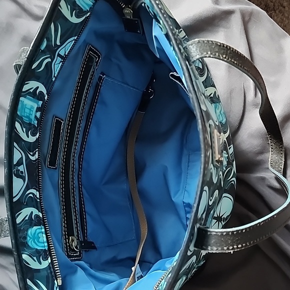 Star Wars Disney Dooney & Bourke - Picture 3 of 3